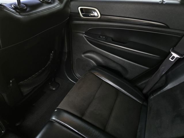 Used 2020 Jeep Grand Cherokee Altitude RWD image 15