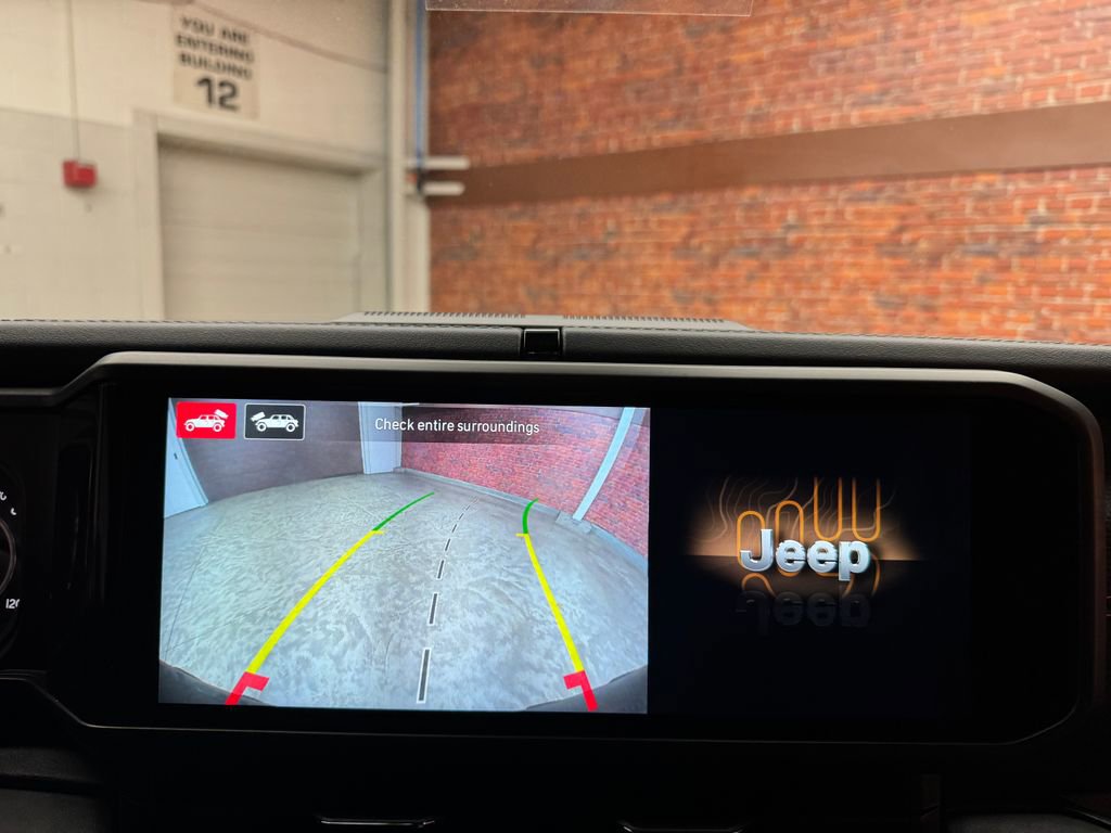 Used 2024 Jeep Wrangler Unlimited Rubicon image 20