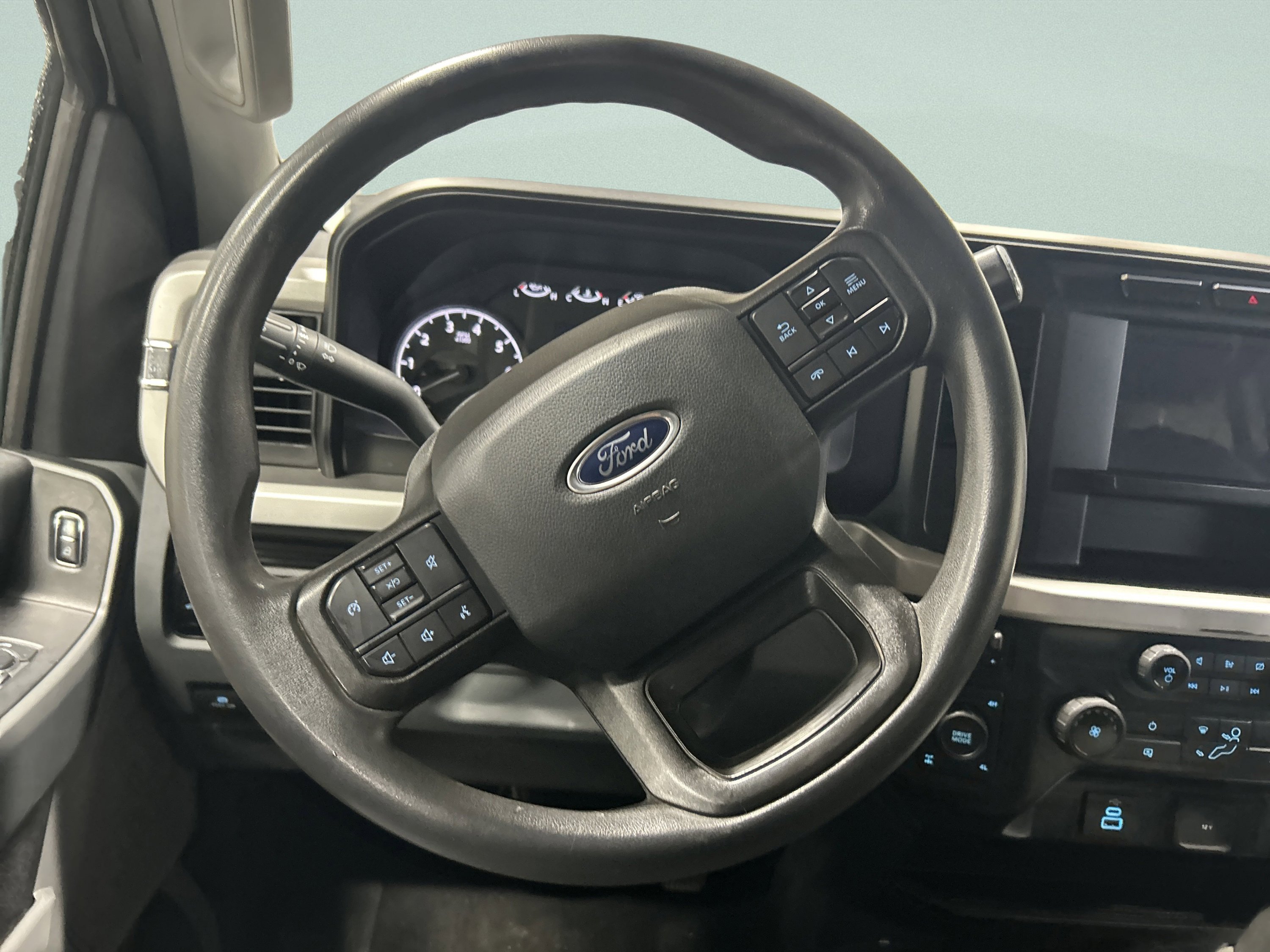 Used 2023 Ford F250 XLT AWD/4WD image 19