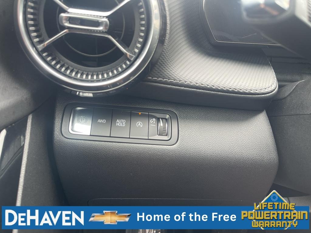 Used 2025 Chevrolet Equinox LT AWD/4WD image 18