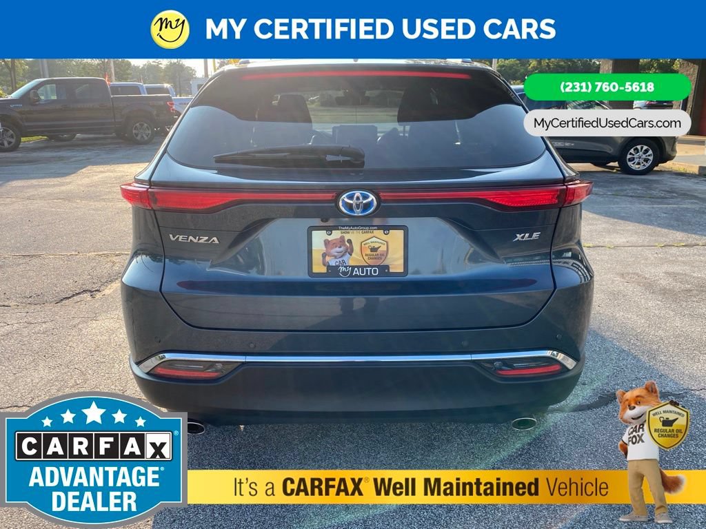 Used 2024 Toyota Venza XLE AWD/4WD image 6