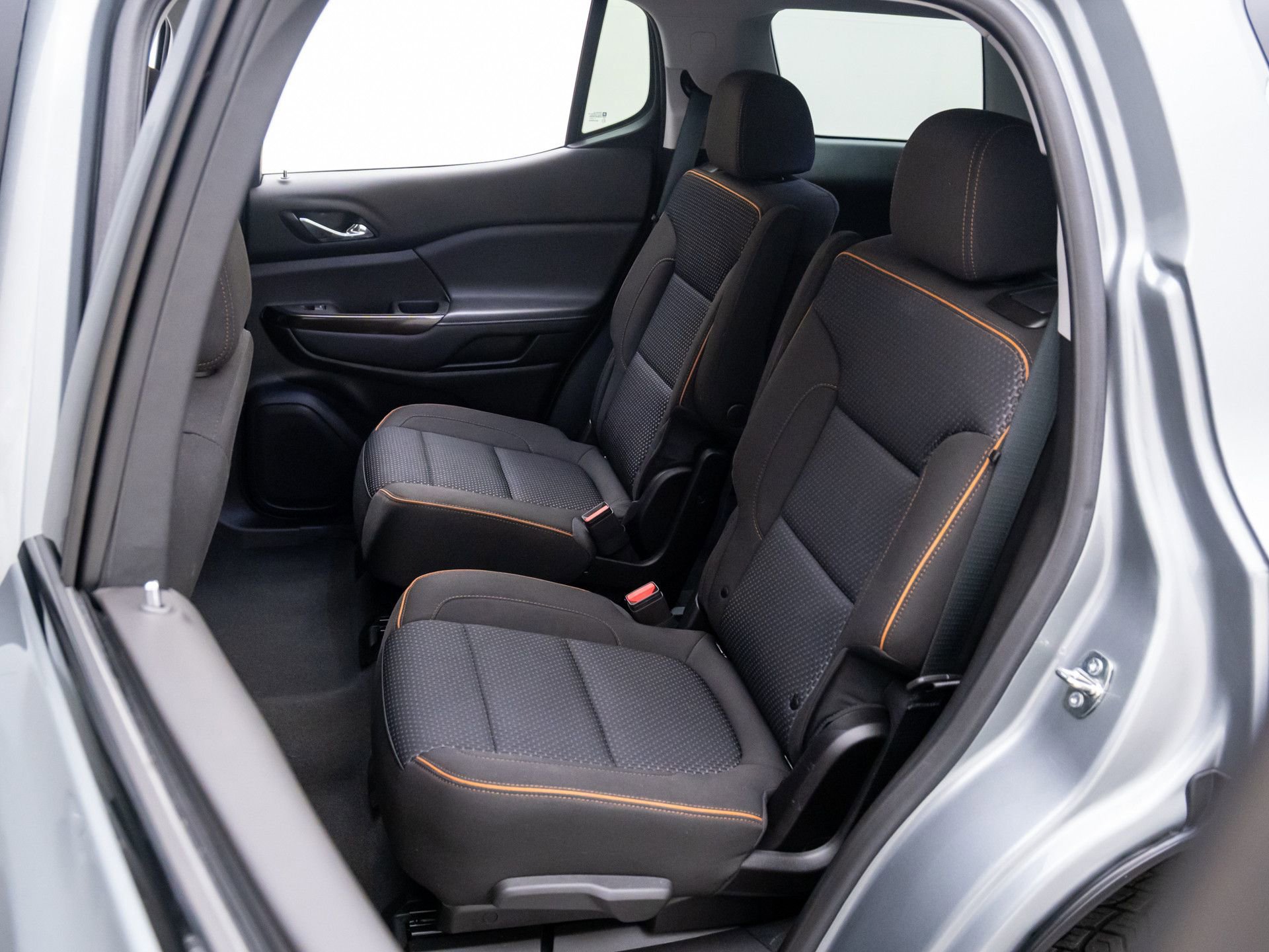 Used 2023 GMC Acadia AT4 w/ LPO, Floor Liner Package image 16