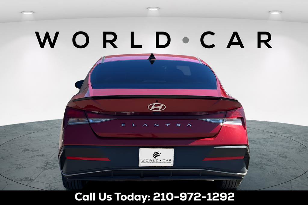 Certified 2025 Hyundai Elantra Sport image 6