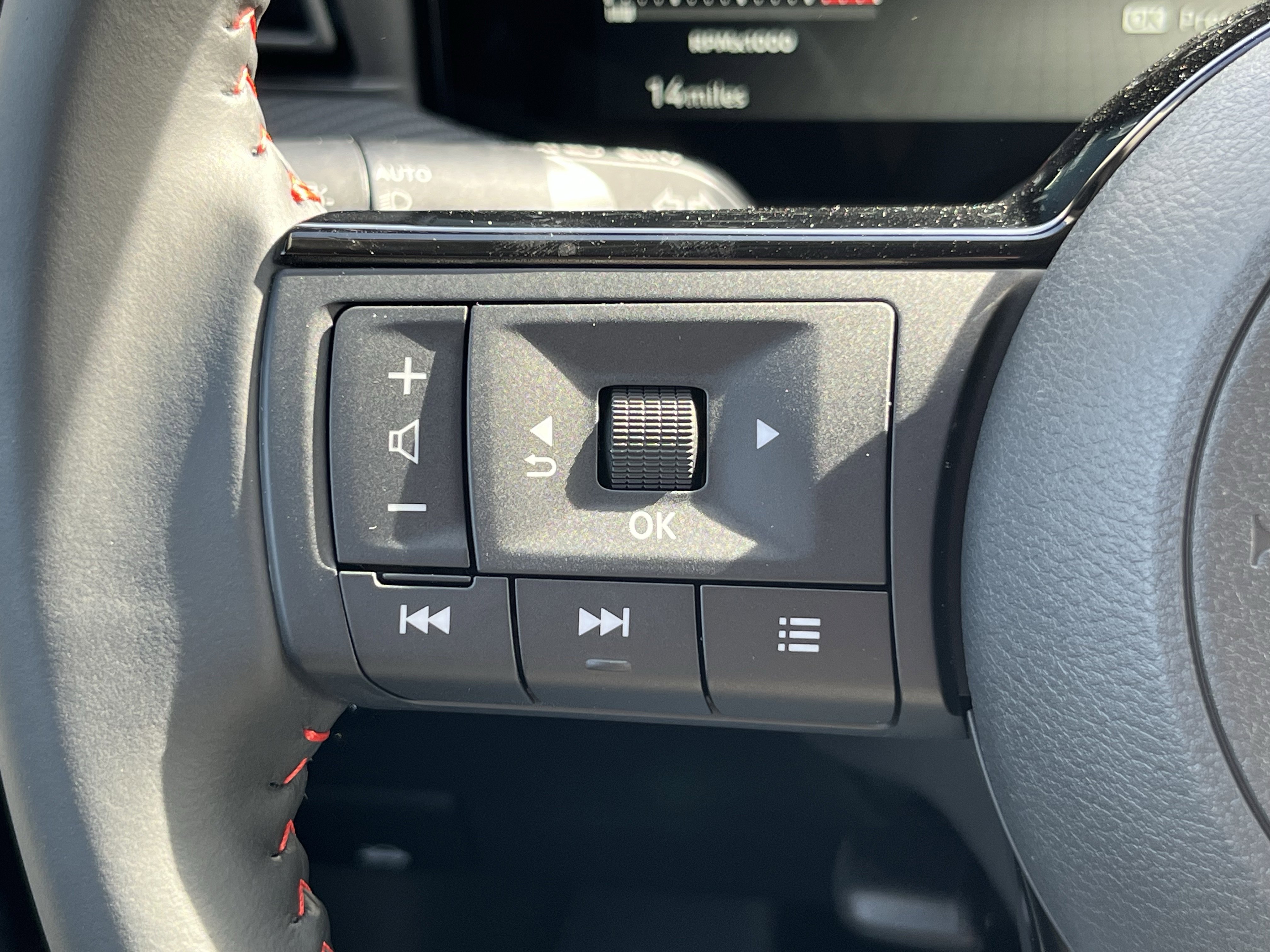 New 2026 Nissan Kicks SR w/ SR Premium Package image 22