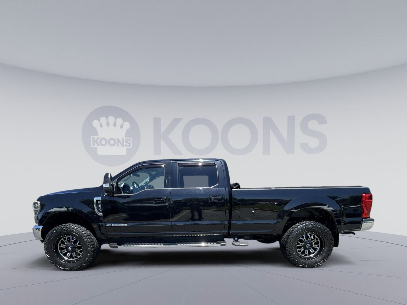 Used 2020 Ford F350 Lariat w/ Lariat Ultimate Package AWD/4WD image 2