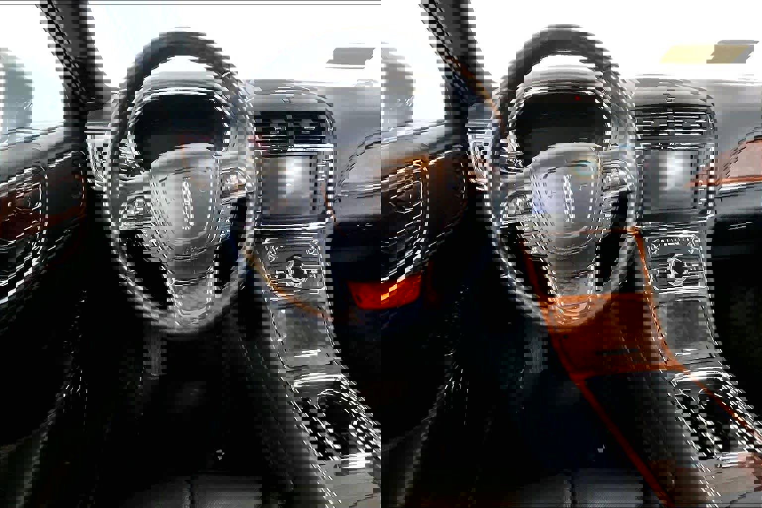 Used 2018 Lincoln Continental Reserve w/ Continental Climate Package image 6