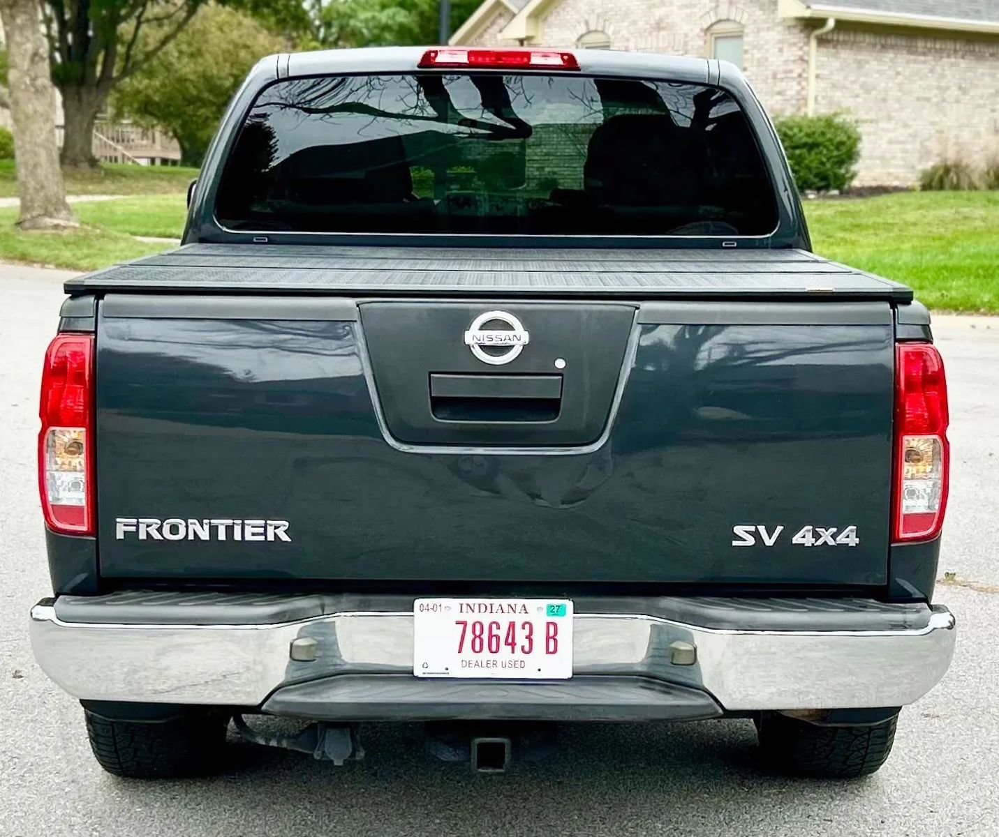 Used 2012 Nissan Frontier SV w/ SV Premium Utility Pkg AWD/4WD image 4