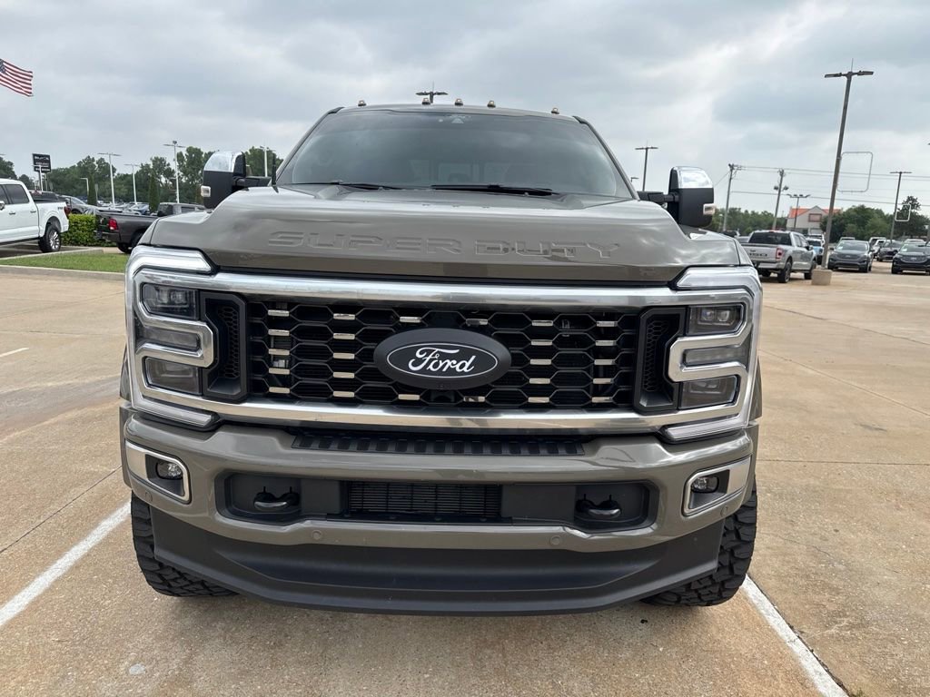 Used 2026 Ford F450 Platinum w/ Platinum Plus Package AWD/4WD image 2