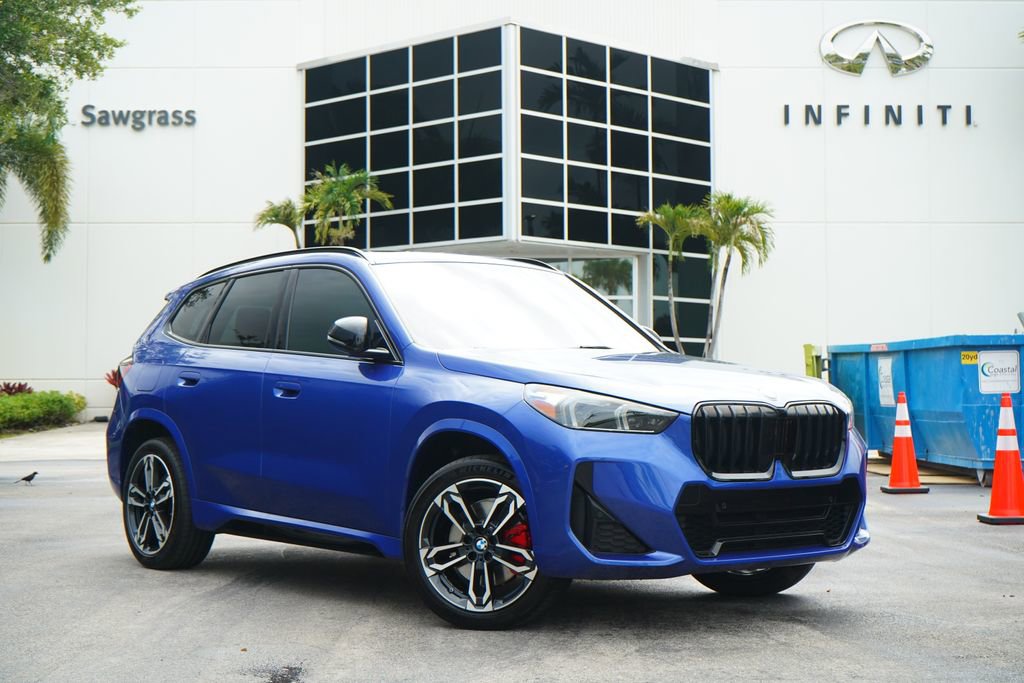 Used 2023 BMW X1 xDrive28i w/ M Sport Package AWD/4WD image 1