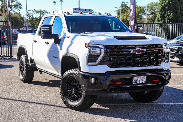 Used 2024 Chevrolet Silverado 2500 ZR2