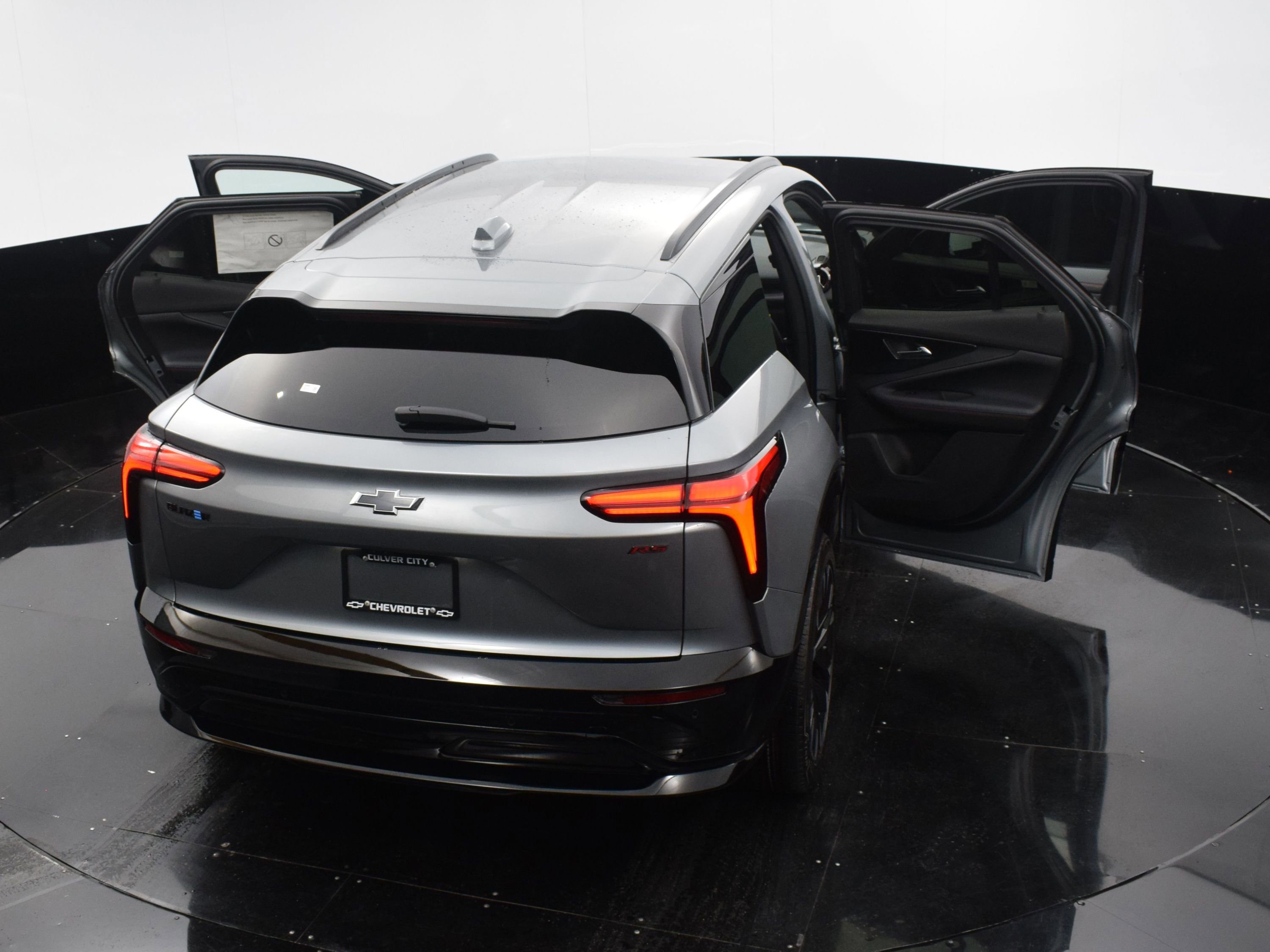 New 2025 Chevrolet Blazer EV RS RWD image 31