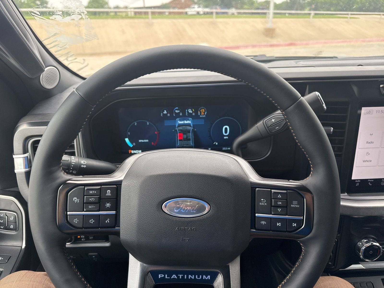 Used 2024 Ford F350 Platinum AWD/4WD image 12