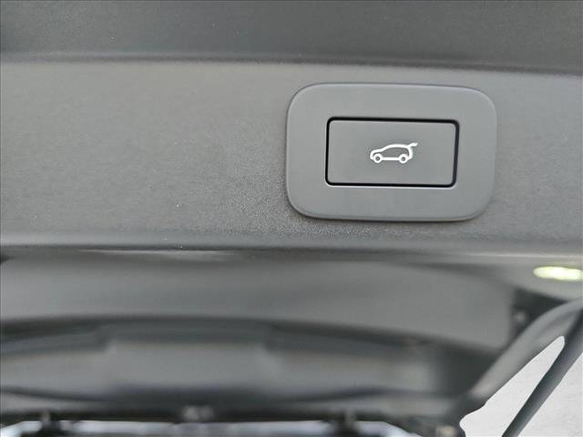 New 2026 Land Rover Range Rover Sport SE AWD/4WD image 13