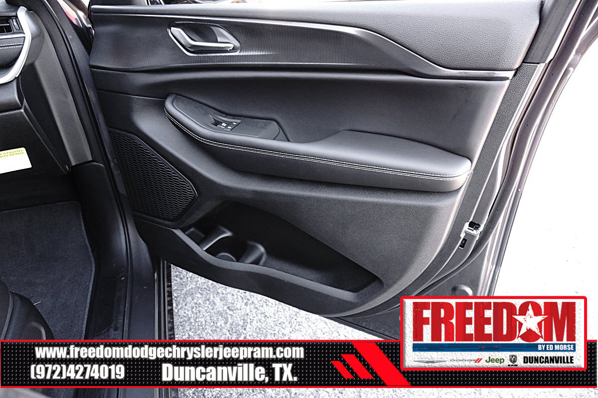 New 2025 Jeep Grand Cherokee L Altitude AWD/4WD image 39
