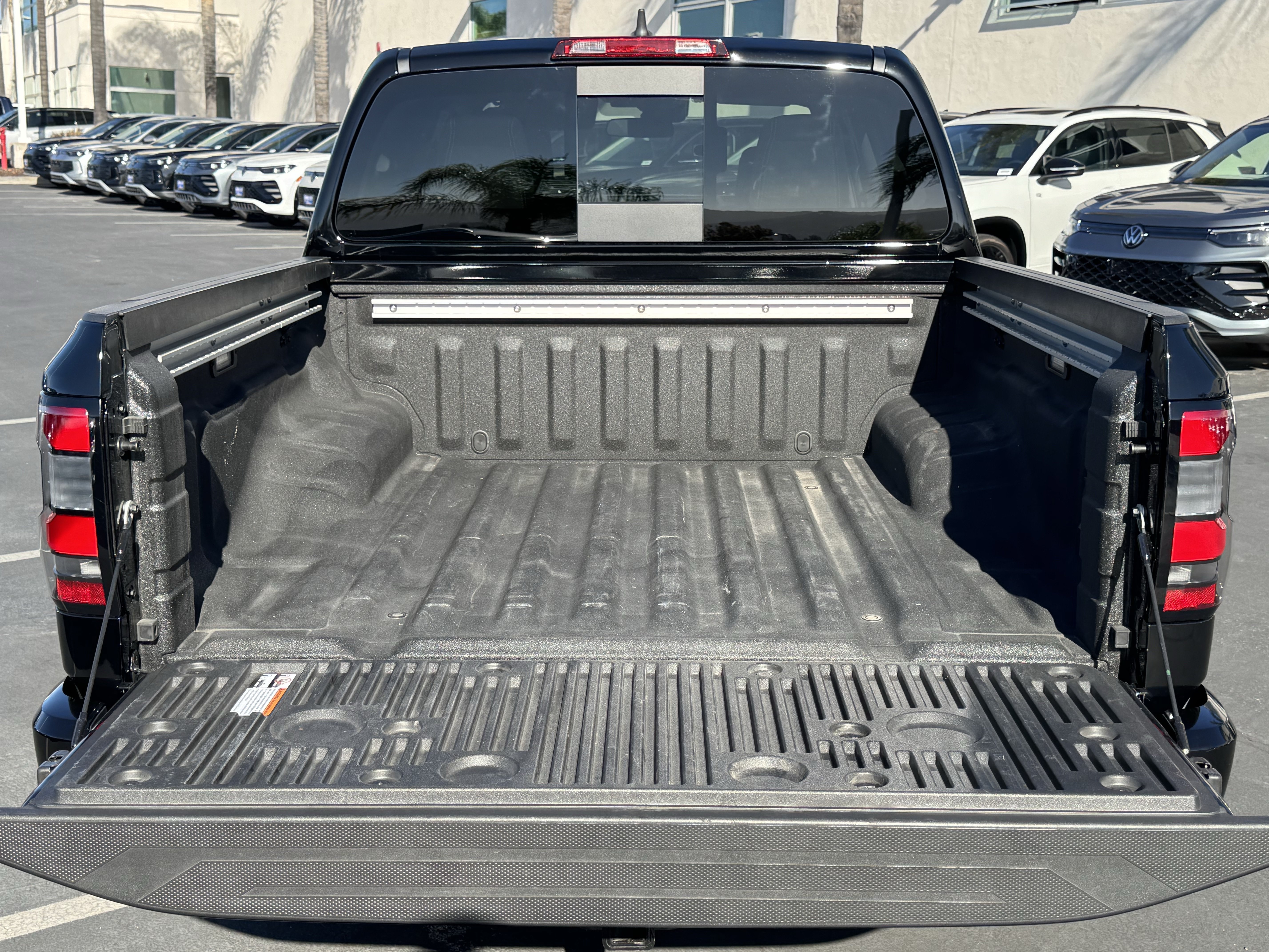 Used 2026 Nissan Frontier SV w/ SV Convenience Package RWD image 34
