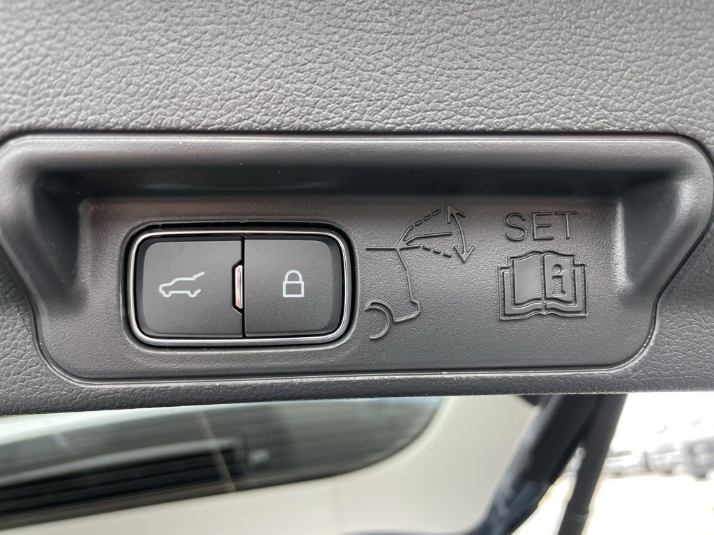 New 2026 Ford Explorer Active image 38