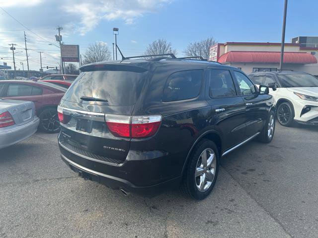 Used 2011 Dodge Durango Citadel w/ Trailer Tow Group IV image 5