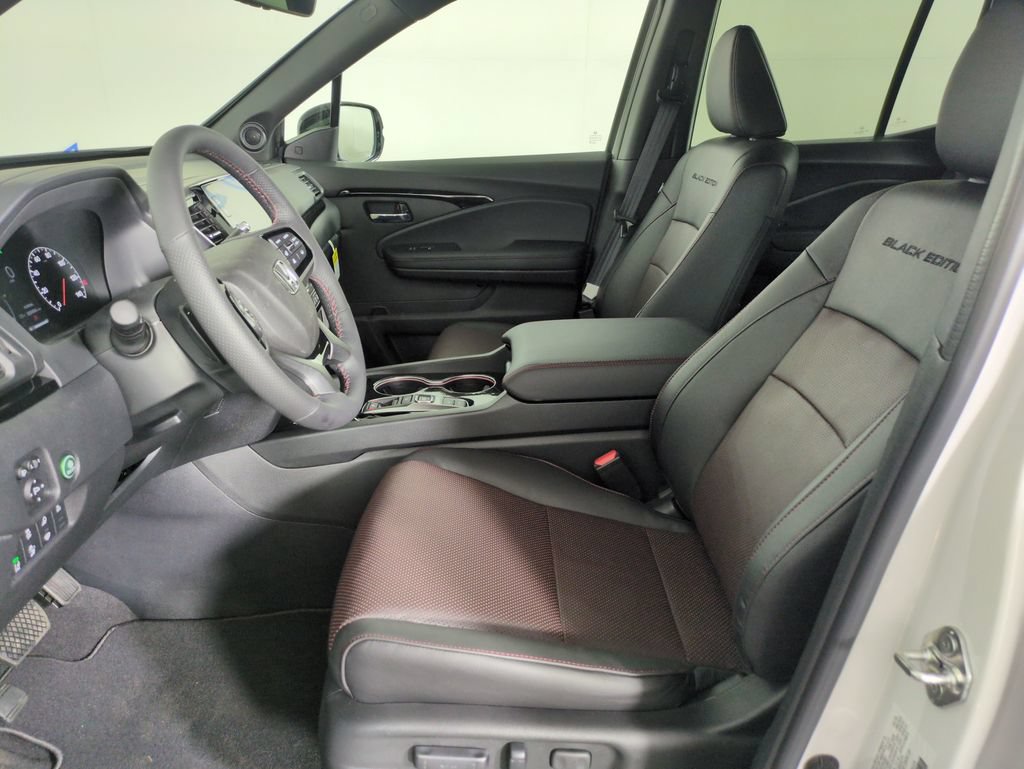 New 2026 Honda Ridgeline Black Edition image 9