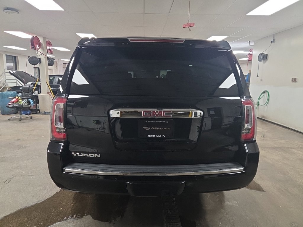 Used 2017 GMC Yukon Denali w/ Open Road Package AWD/4WD image 7