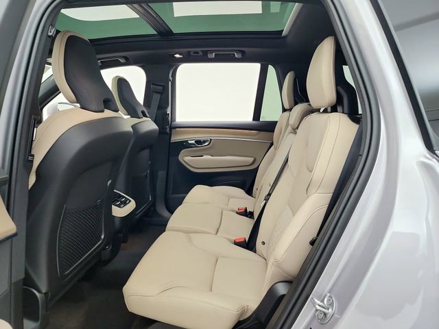 New 2026 Volvo XC90 B6 Plus w/ Protection Package image 24