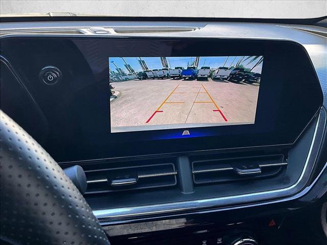 Certified 2025 Chevrolet Trax RS w/ Driver Confidence Package image 23