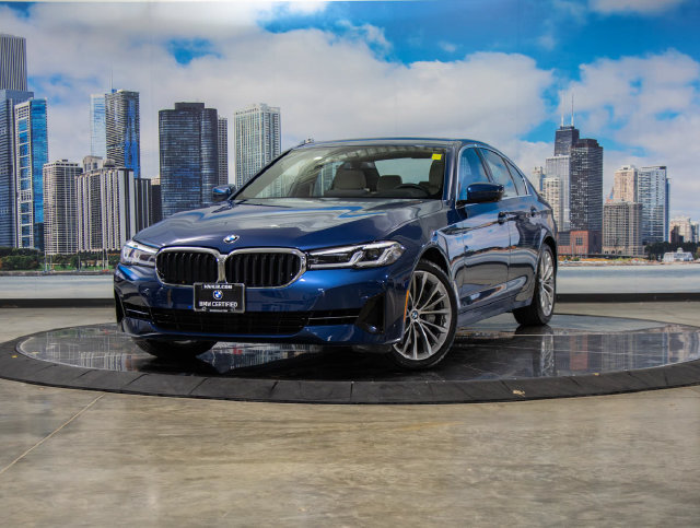 Used 2023 BMW 540i xDrive w/ Premium Package AWD/4WD image 2