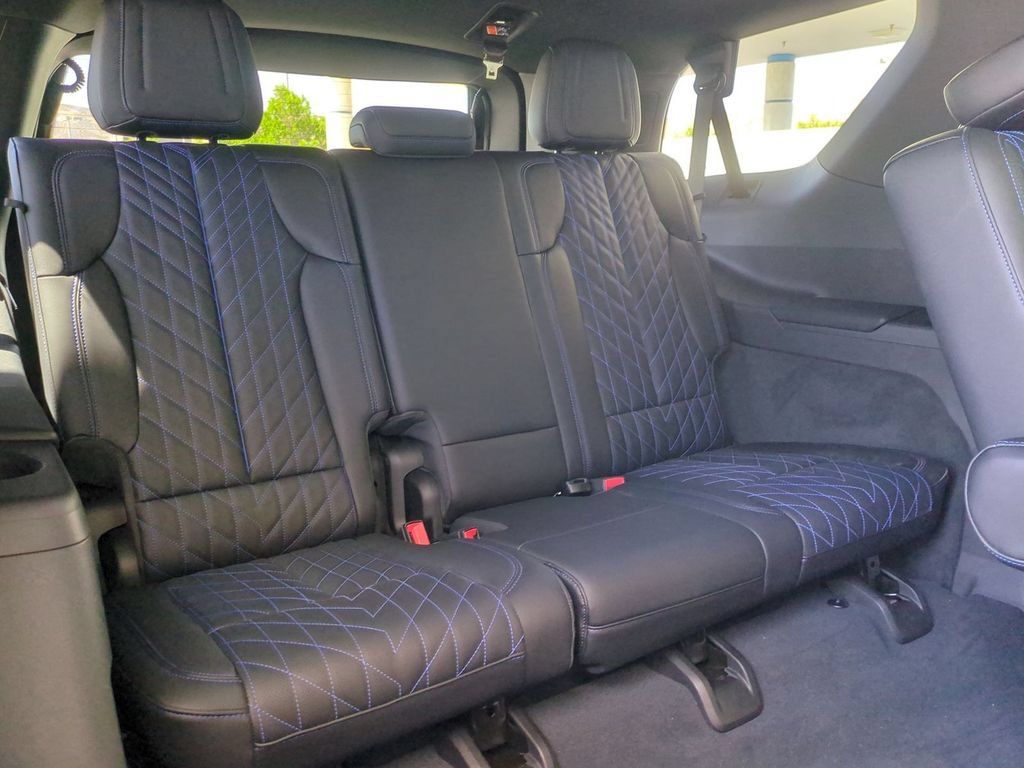 Used 2026 Cadillac Escalade IQL Luxury AWD/4WD image 35