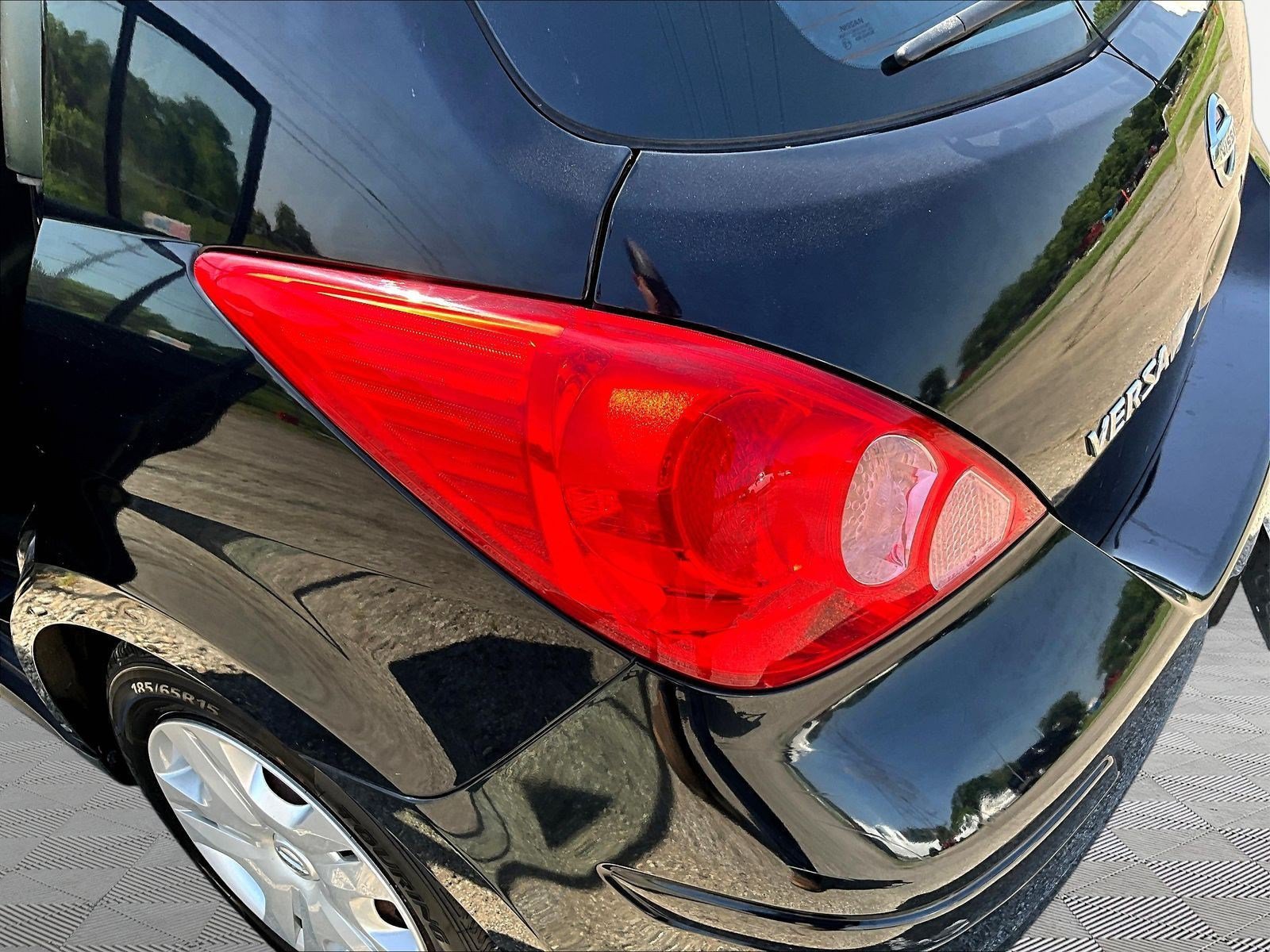 Used 2010 Nissan Versa 1.8 S w/ PWR Plus Pkg FWD image 19