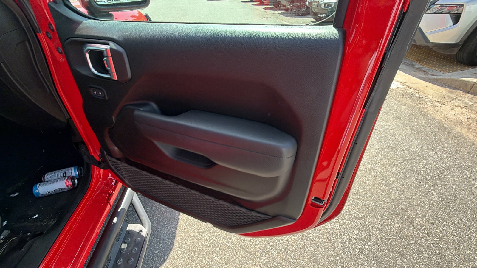 Used 2025 Jeep Gladiator Sport AWD/4WD image 18