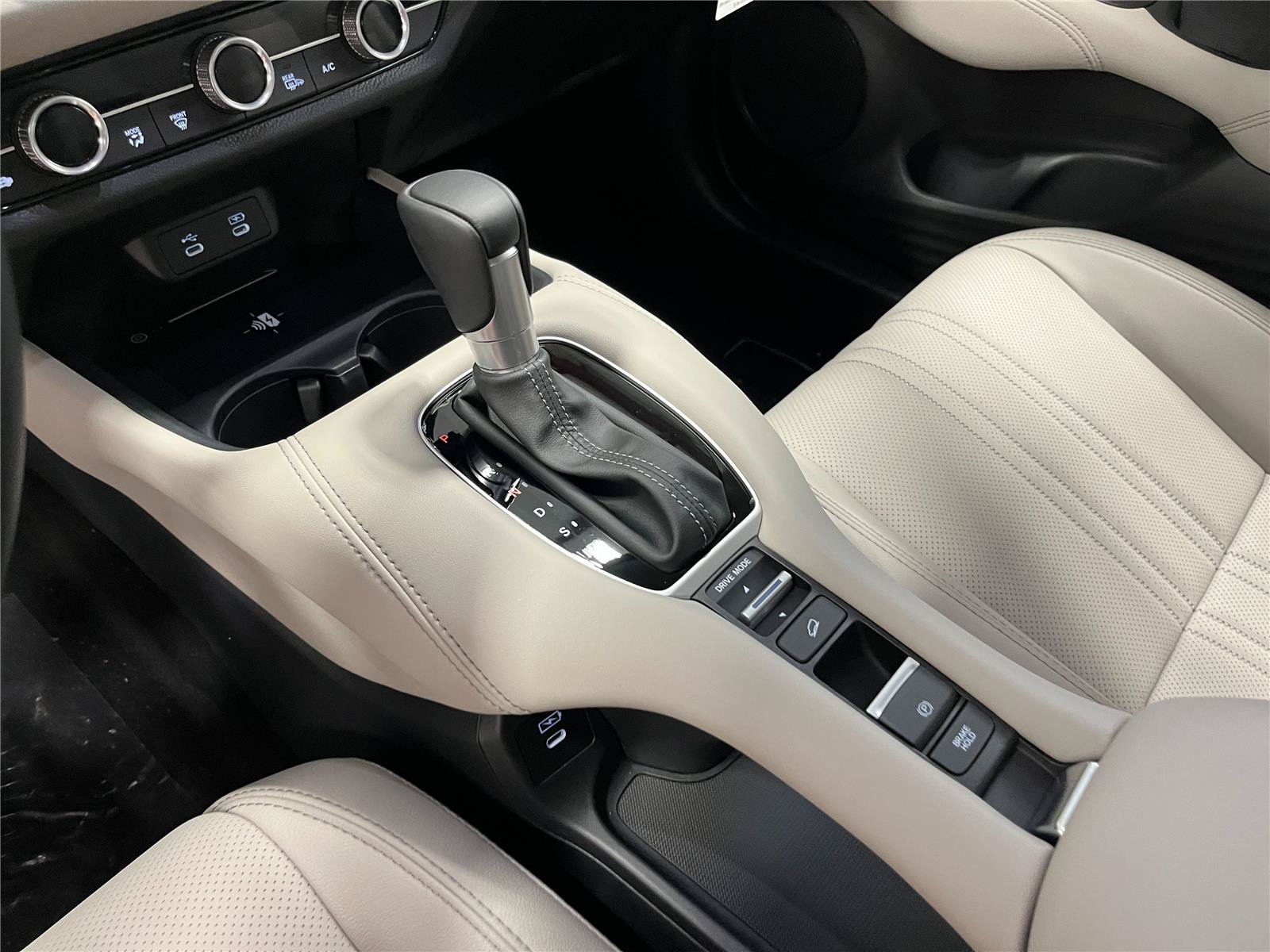 New 2027 Honda HR-V EX-L image 18