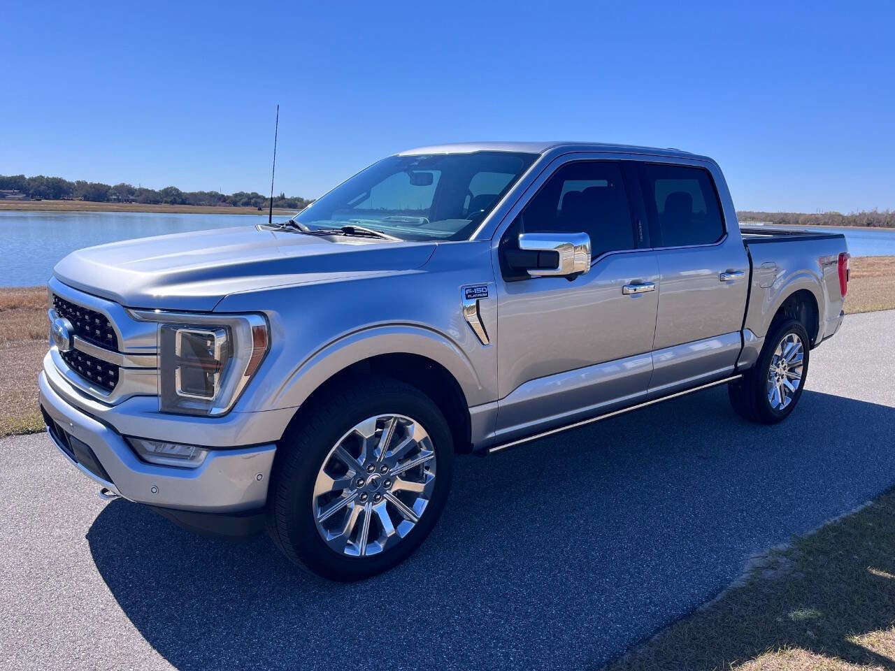 Used 2022 Ford F150 Platinum w/ Equipment Group 701A High image 3
