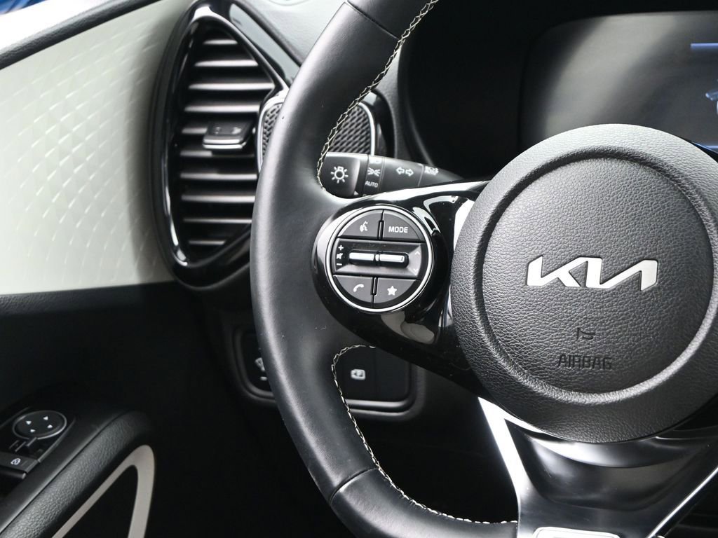 Used 2024 Kia Soul GT-Line image 28
