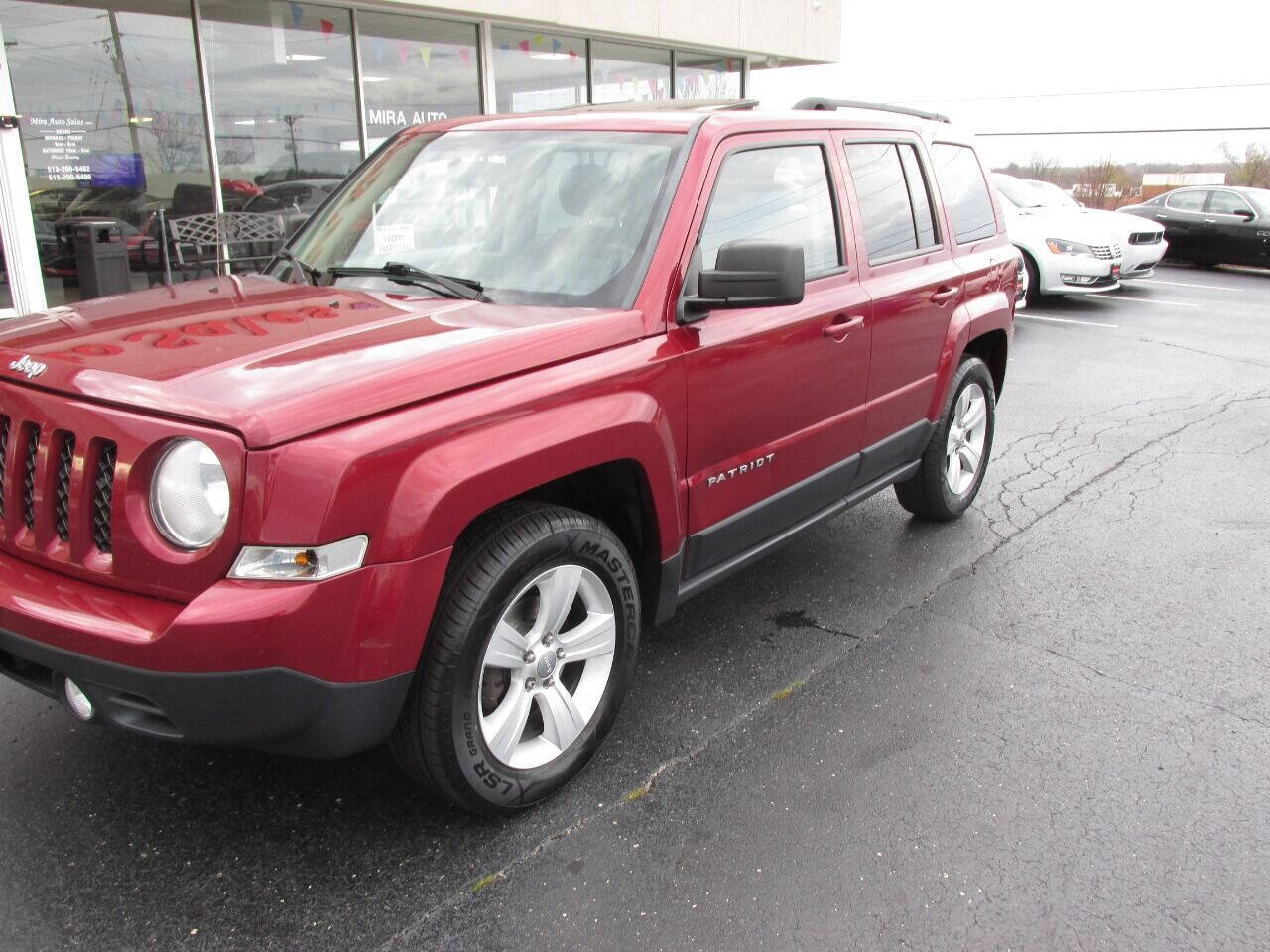 Used 2014 Jeep Patriot Latitude FWD image 34