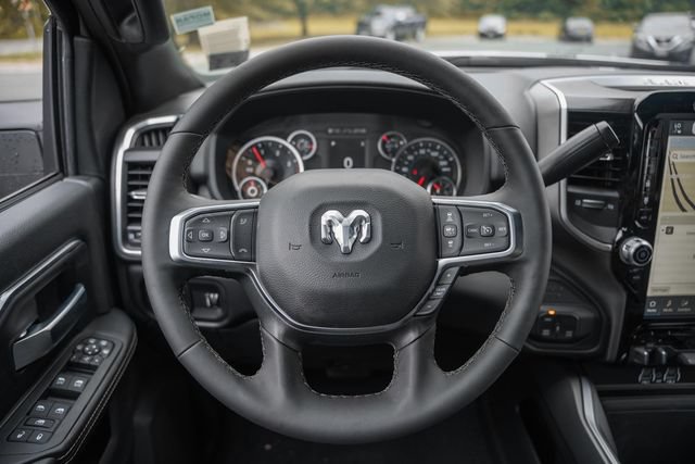 New 2026 RAM 3500 Big Horn AWD/4WD image 39