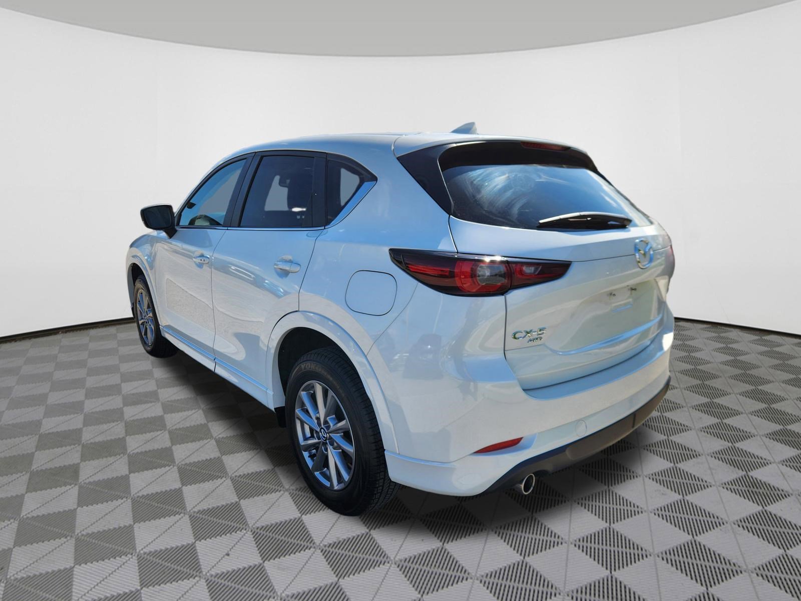 Certified 2025 MAZDA CX-5 AWD 2.5 S w/ Preferred Package image 3