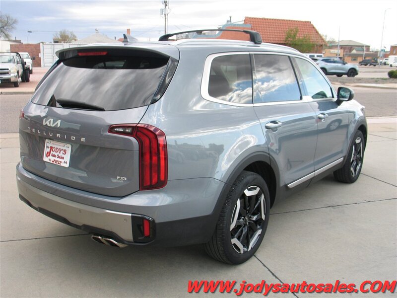 Used 2025 Kia Telluride S AWD/4WD image 39