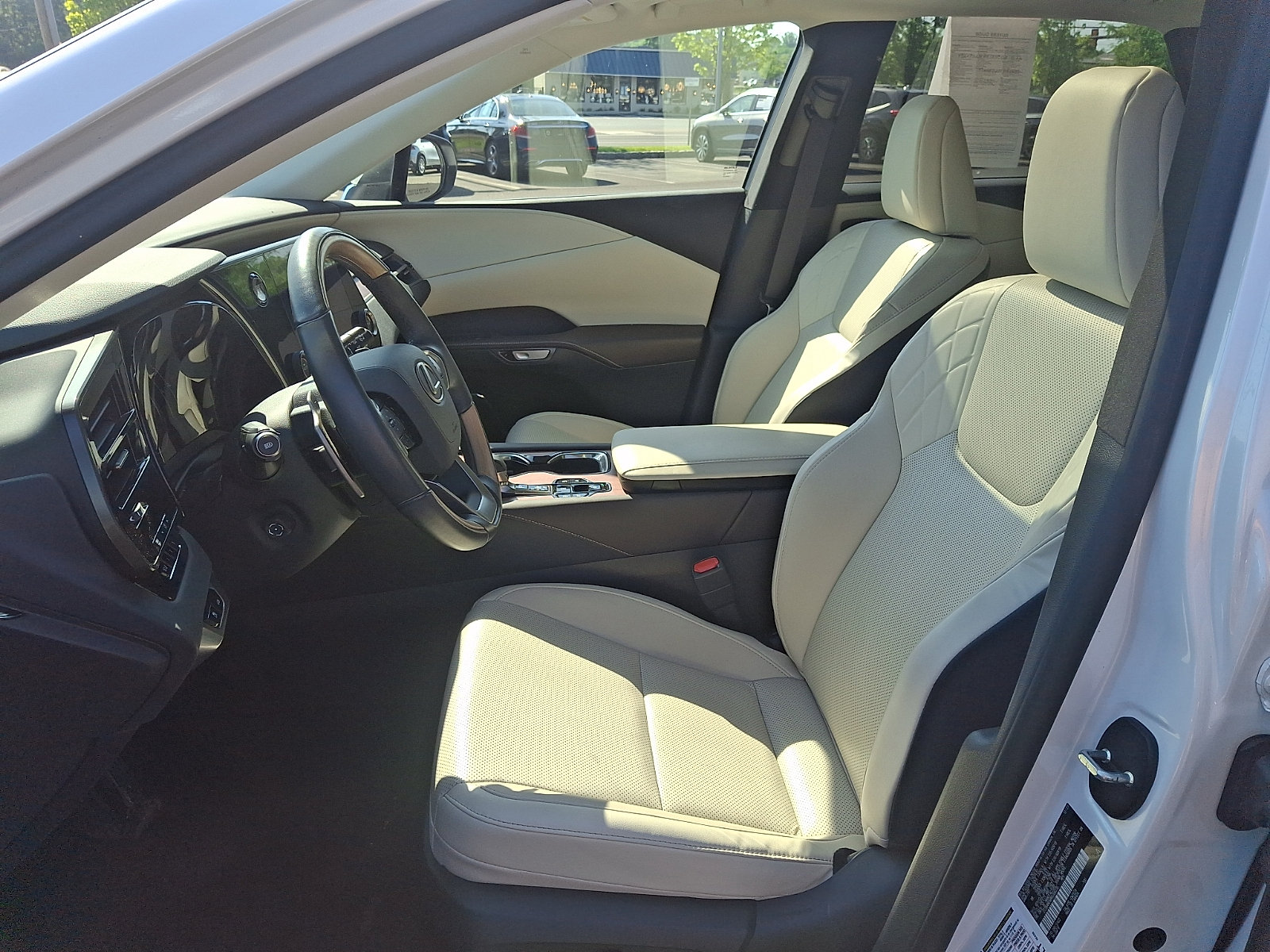 Used 2024 Lexus RX 350 Premium w/ Cold Area Package AWD/4WD image 13