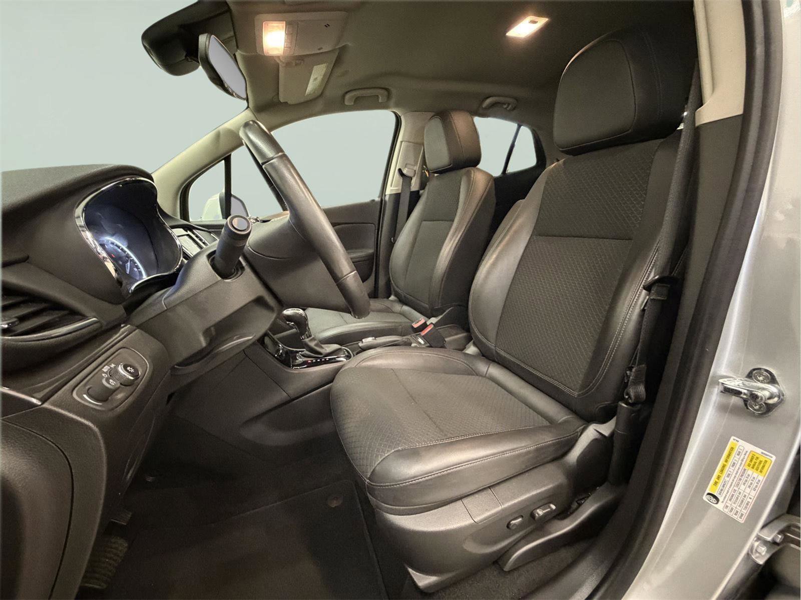 Certified 2022 Buick Encore Preferred w/ Safety Package image 26
