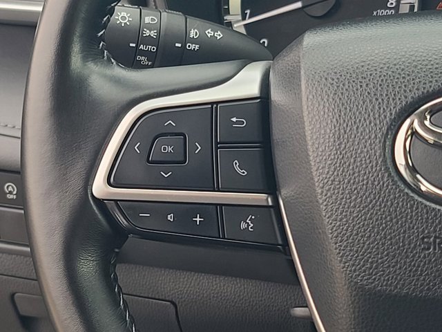 Used 2023 Toyota Highlander LE image 26