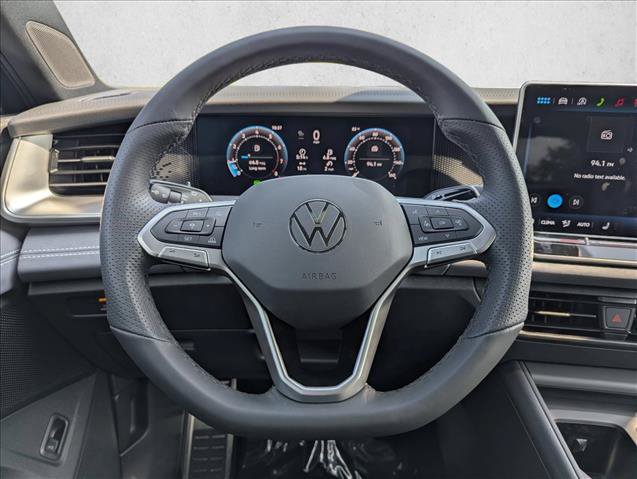 New 2026 Volkswagen Tiguan SE R-Line FWD image 15