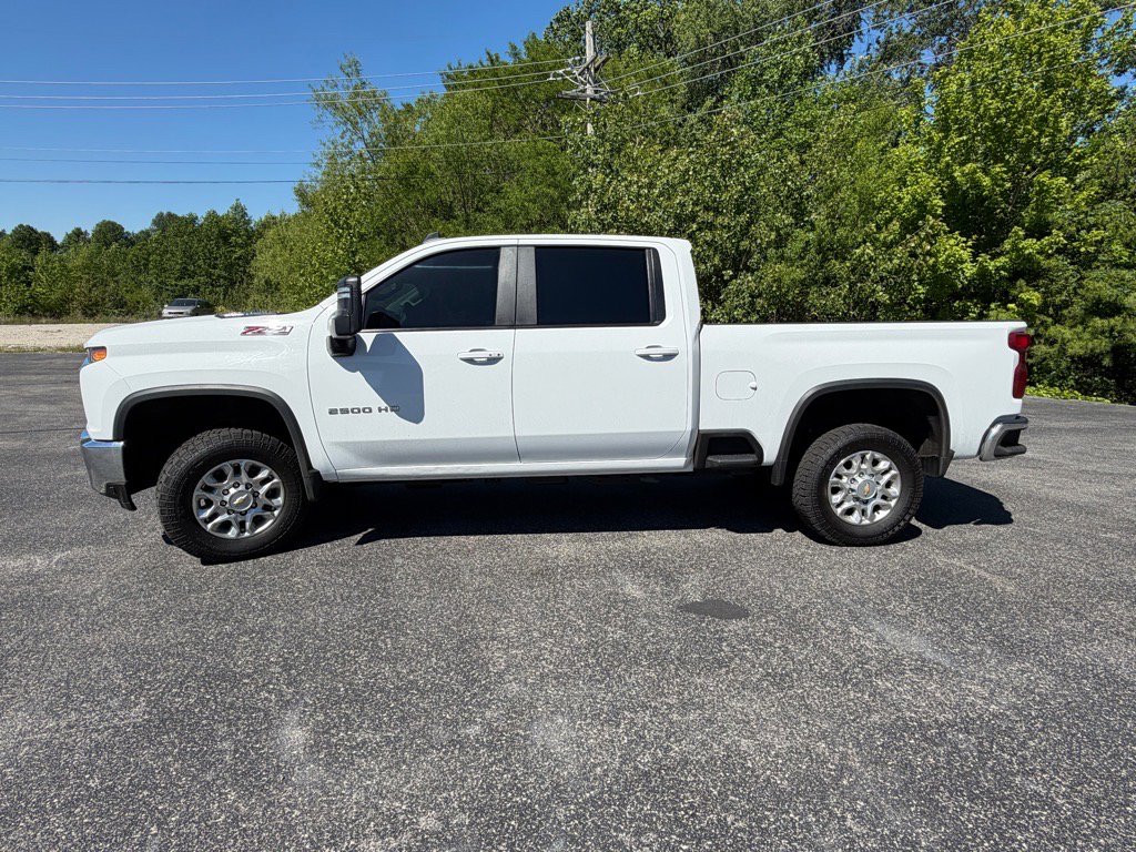 Used 2023 Chevrolet Silverado 2500 LT w/ Convenience Package AWD/4WD image 10