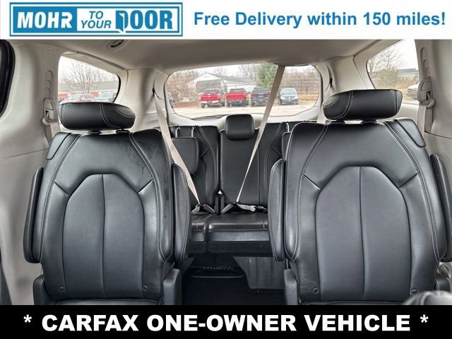 Used 2024 Chrysler Pacifica Touring-L image 26