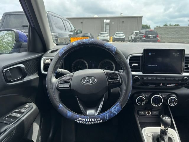 Used 2022 Hyundai Venue Limited w/ Cargo Package FWD image 20