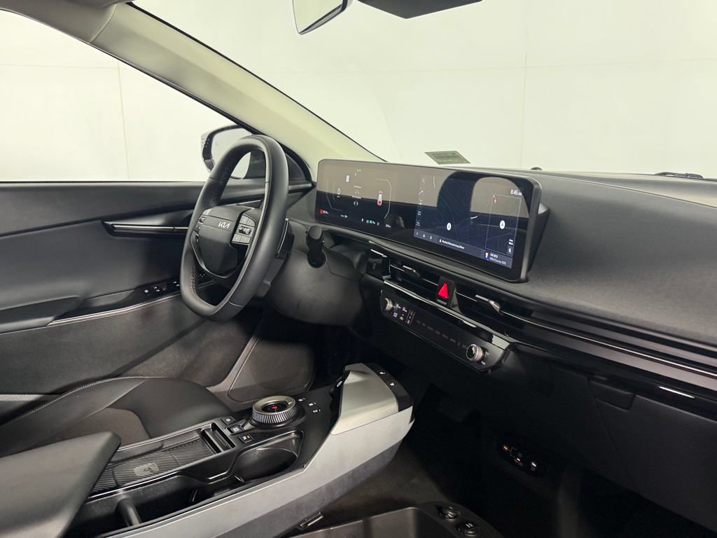 Used 2025 Kia EV6 Light RWD image 32