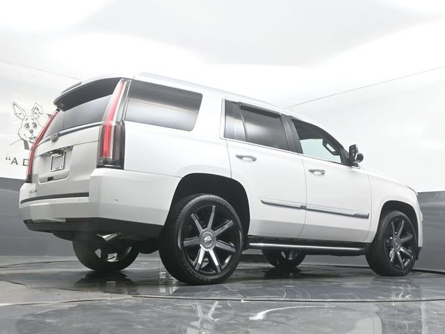 Used 2017 Cadillac Escalade Premium Luxury image 34