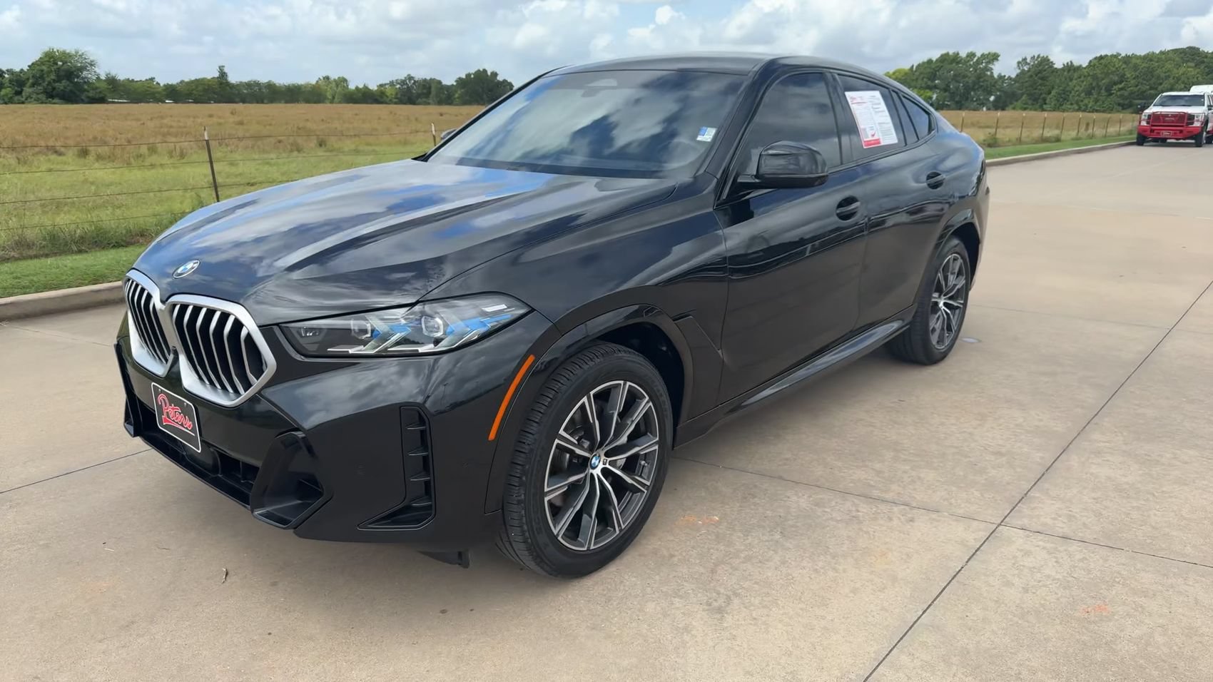 Used 2024 BMW X6 xDrive40i w/ Premium Package AWD/4WD image 5
