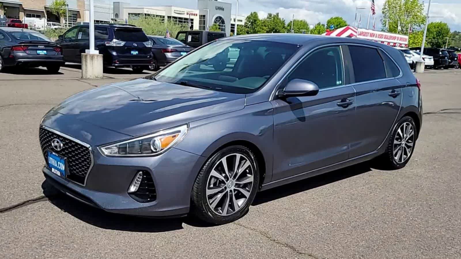 Used 2018 Hyundai Elantra GT FWD image 4