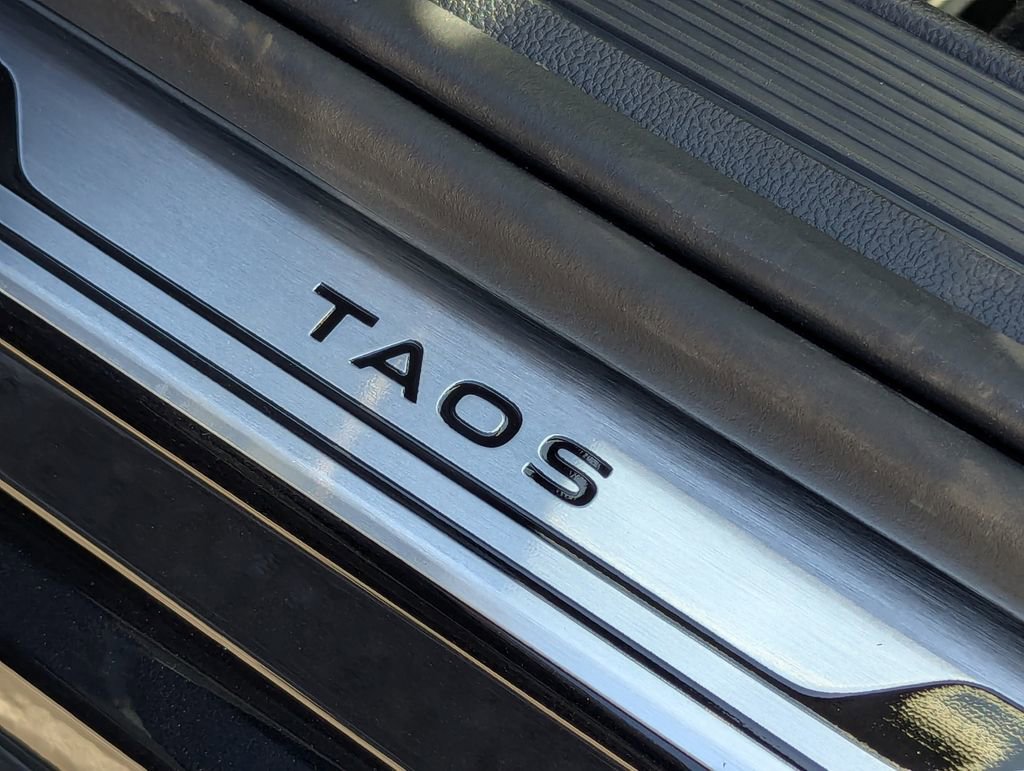 New 2026 Volkswagen Taos SE AWD/4WD image 38