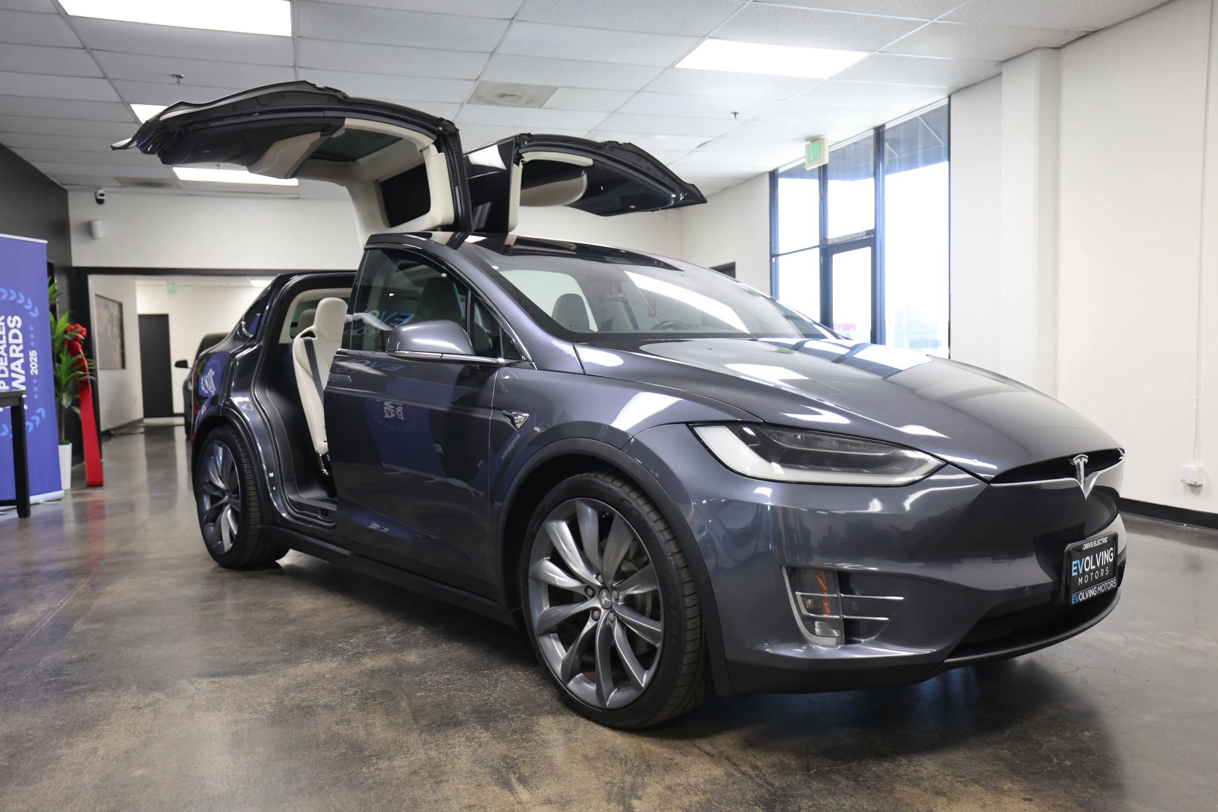 Used 2018 Tesla Model X 100D image 22