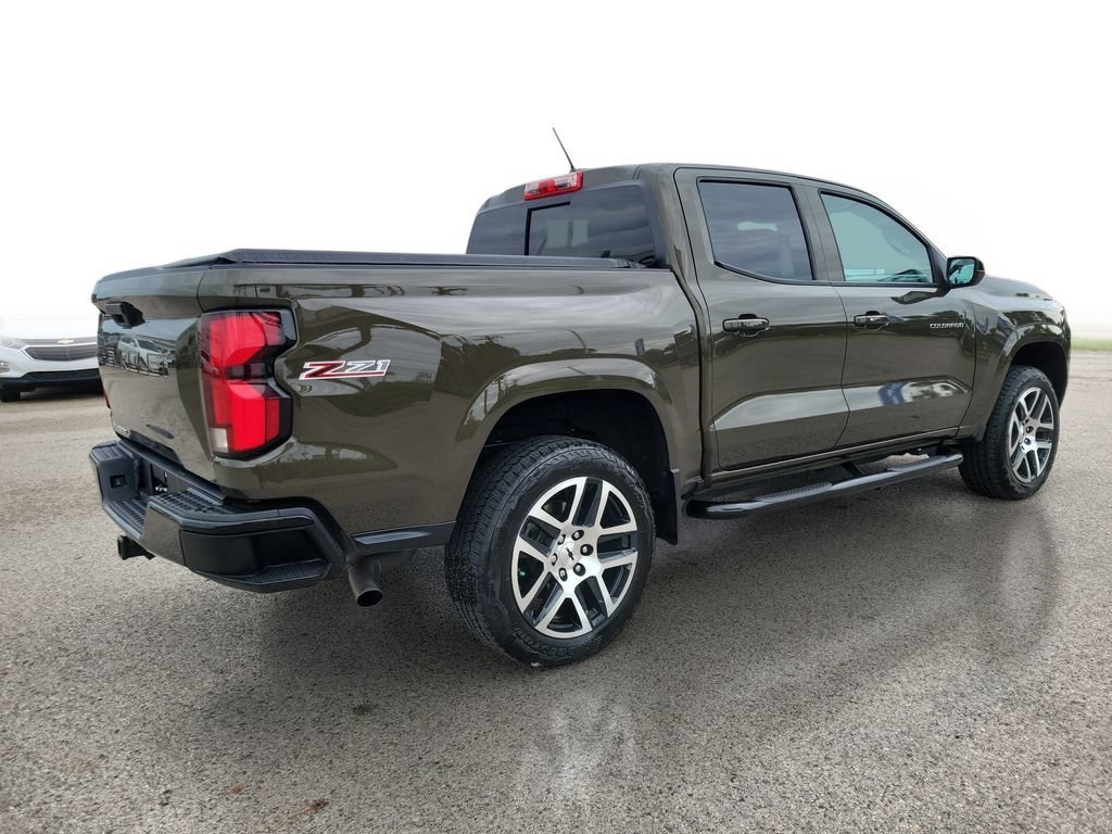 Used 2023 Chevrolet Colorado Z71 w/ Advanced Trailering Package AWD/4WD image 4